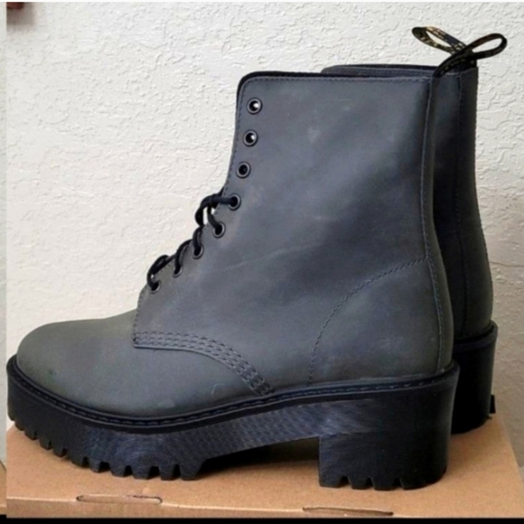 Dr. Martens Shriver HI Boots - Picture 5 of 12